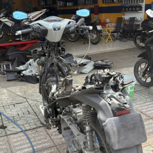 Trung Tâm Bảo Dưỡng Xe Máy Hóc Môn – Combo Nhớt, Phụ Tùng, Vệ Sinh Xe