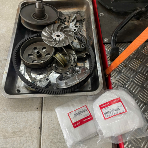 Dịch Vụ Rửa Full Xe Tại Hóc Môn